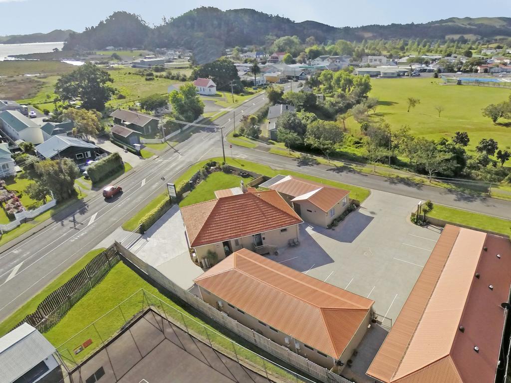 The Olive Motel Coromandel Exterior photo